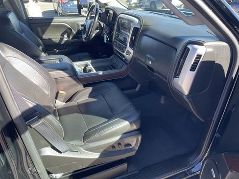 Used 2019 GMC Sierra 2500 SLT w/ Duramax Plus Package image 18