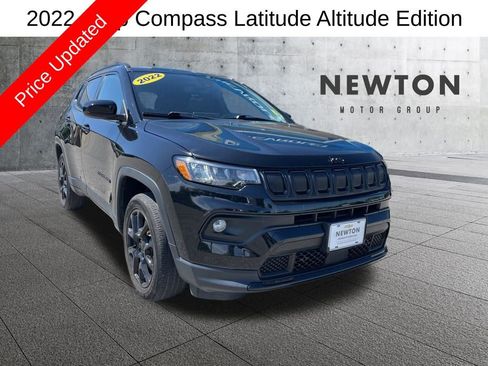 Used 2022 Jeep Compass Latitude AWD/4WD image 1