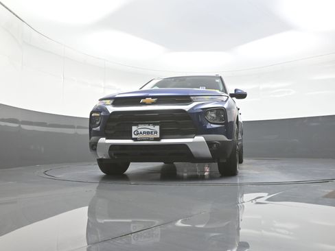 Used 2023 Chevrolet TrailBlazer LT FWD image 10