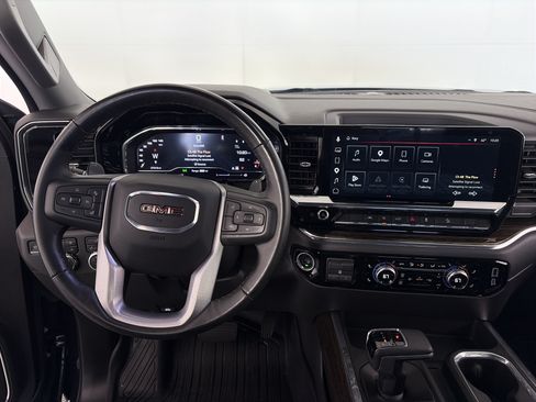 Certified 2025 GMC Sierra 1500 Elevation AWD/4WD image 3