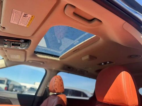 Used 2026 Kia Carnival SX Prestige image 15