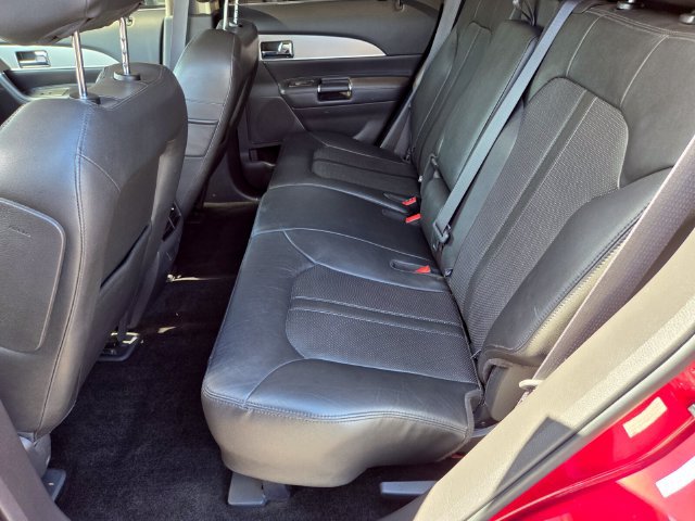 Used 2015 Lincoln MKX FWD image 11