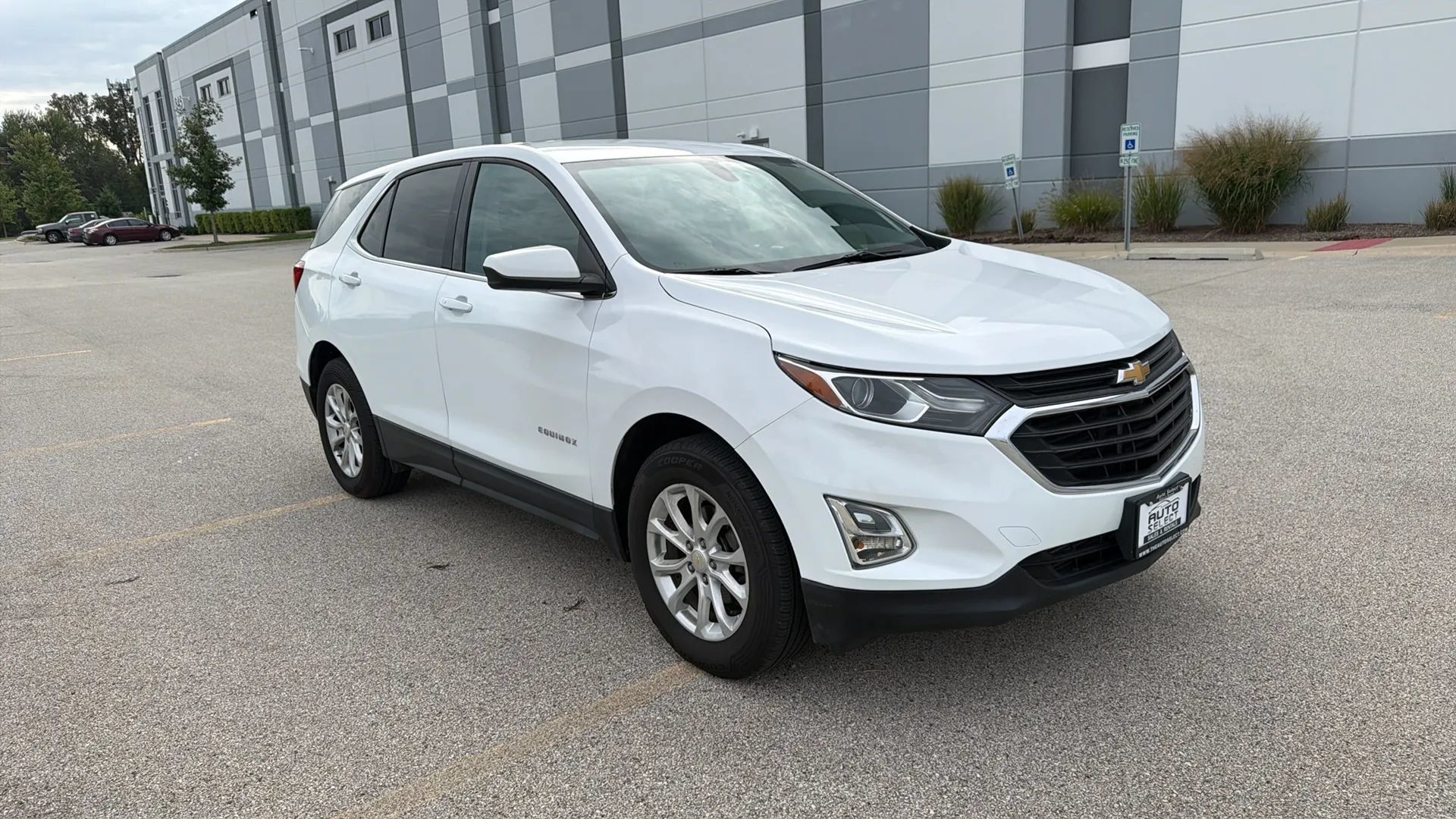 Used 2019 Chevrolet Equinox LT AWD/4WD image 3