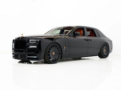 Used 2024 Rolls-Royce Phantom Sedan w/ The Phantom Package RWD image 10