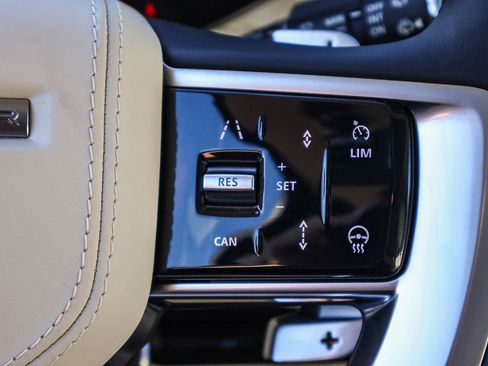 New 2026 Land Rover Range Rover Long Wheelbase SE image 35