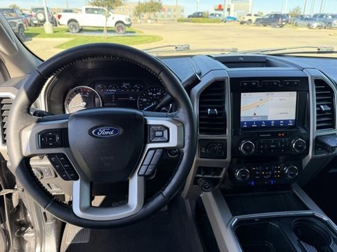Used 2020 Ford F250 Lariat w/ Lariat Ultimate Package image 12