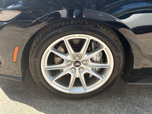 Used 2025 Ford Mustang GT Premium RWD image 30