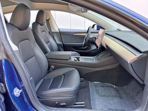 Used 2023 Tesla Model 3 Standard Range RWD image 16