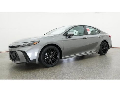 New 2026 Toyota Camry SE image 17