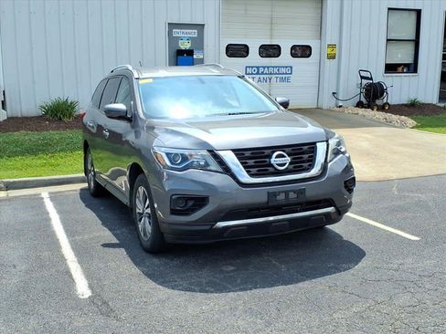 Used 2017 Nissan Pathfinder S AWD/4WD image 6