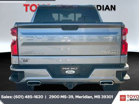 Used 2024 Chevrolet Silverado 1500 High Country w/ Technology Package image 4