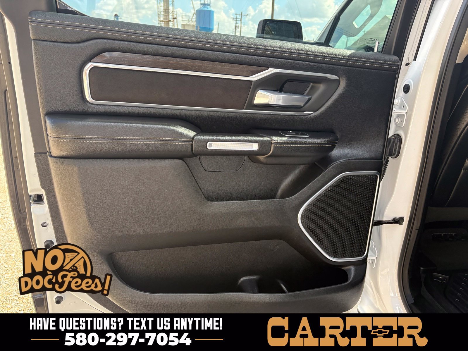 Used 2022 RAM 1500 Laramie AWD/4WD image 30