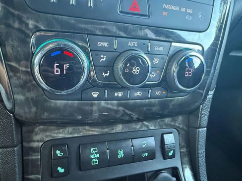 Used 2014 Buick Enclave Leather image 18