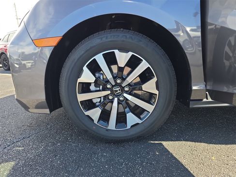 New 2026 Honda Odyssey EX-L image 10