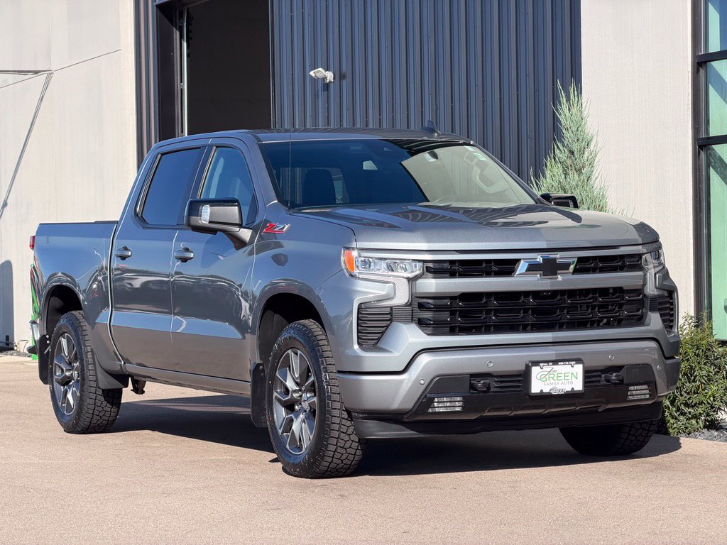 Used 2024 Chevrolet Silverado 1500 RST AWD/4WD image 4