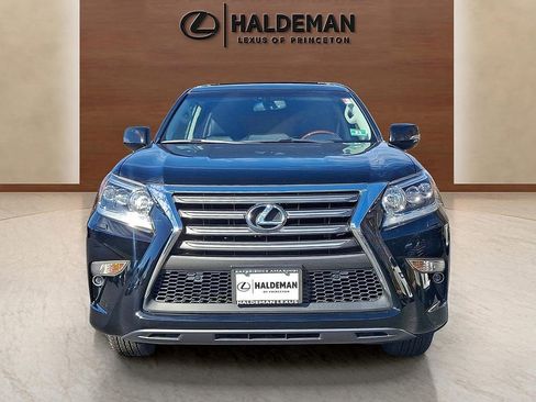 Used 2018 Lexus GX 460 Premium AWD/4WD image 2