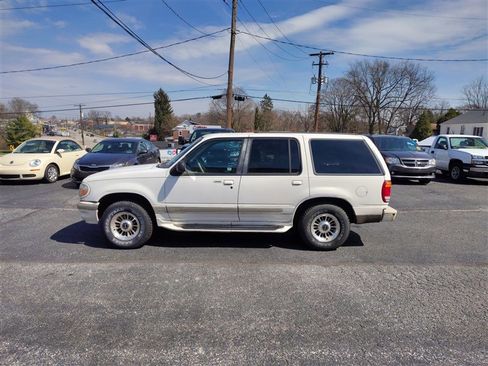 Used 1998 Ford Explorer 4WD 4-Door image 7