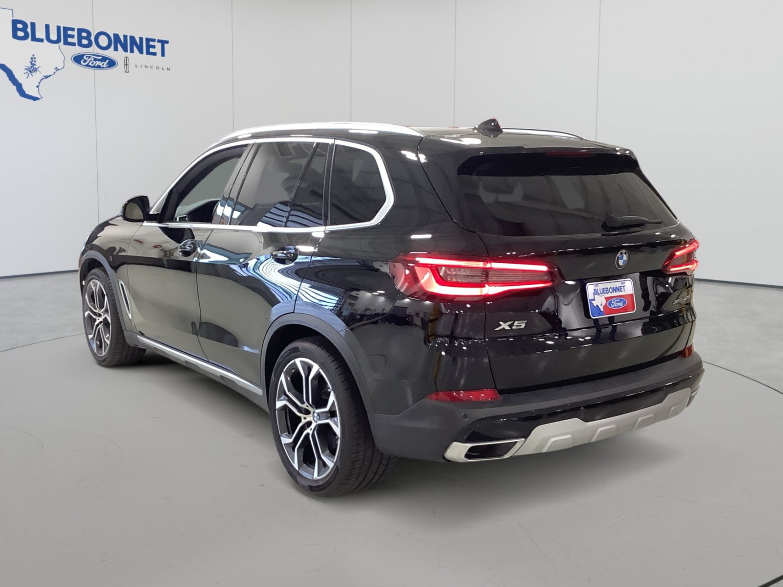 Used 2022 BMW X5 sDrive40i w/ Premium Package RWD image 5