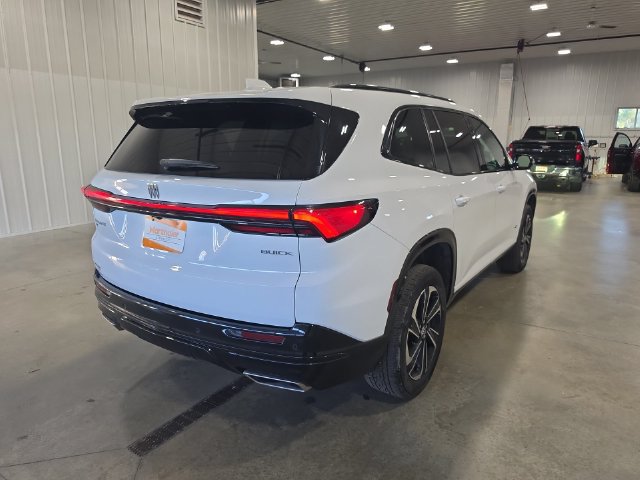 Used 2026 Buick Enclave Sport Touring AWD/4WD image 8