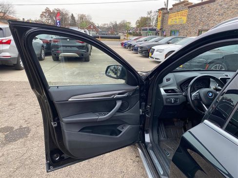 Used 2018 BMW X1 xDrive28i w/ Convenience Package image 32