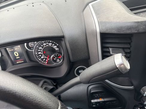 Used 2022 RAM 3500 Big Horn image 52