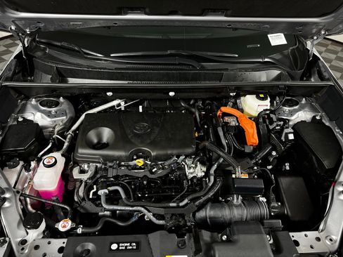 Certified 2025 Toyota RAV4 XLE image 9