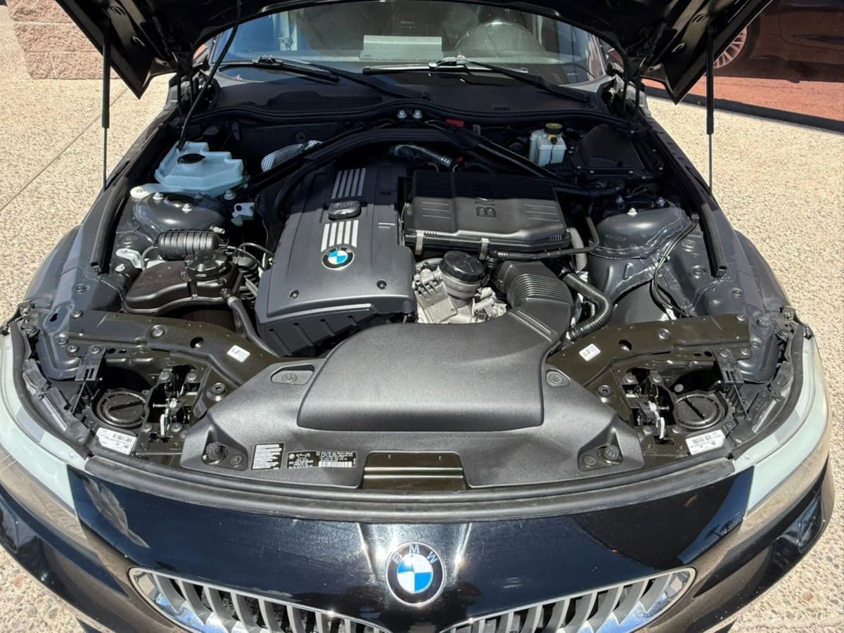 Used 2012 BMW Z4 sDrive35i RWD image 30