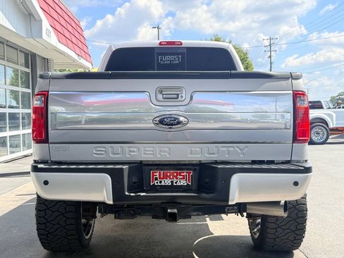 Used 2016 Ford F250 Platinum w/ FX4 Off-Road Package AWD/4WD image 4