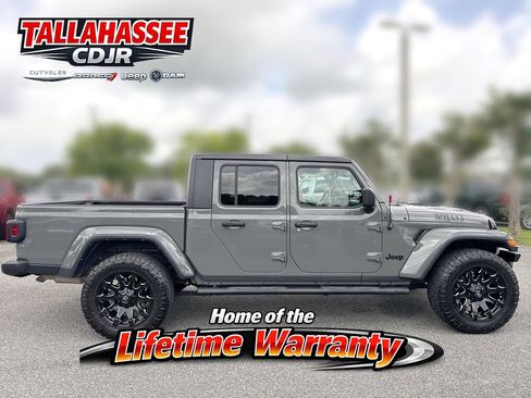Used 2021 Jeep Gladiator Sport AWD/4WD image 2