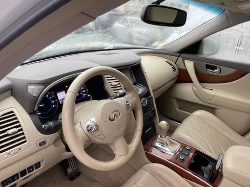 Used 2015 INFINITI QX70 AWD w/ Premium Package image 4