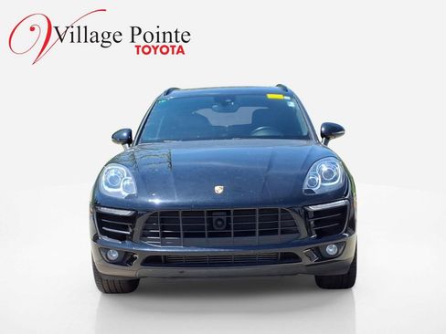 Used 2018 Porsche Macan AWD/4WD image 2