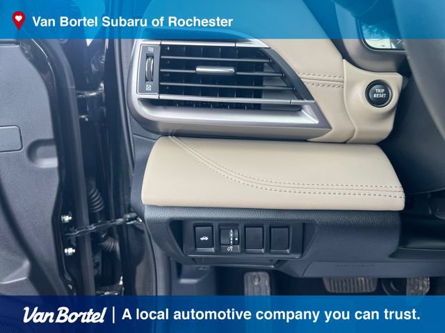 Used 2025 Subaru Legacy Limited AWD/4WD image 19