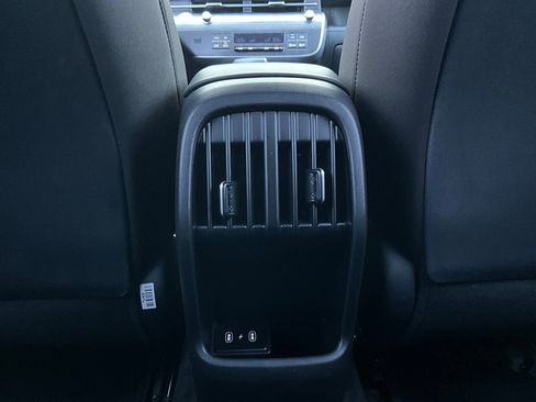 Used 2025 Hyundai Kona SEL image 13