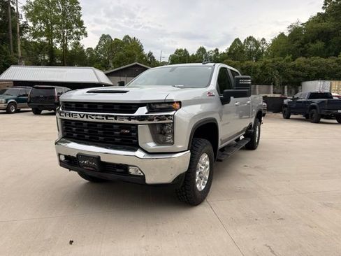 Used 2023 Chevrolet Silverado 2500 LT w/ Convenience Package AWD/4WD image 11