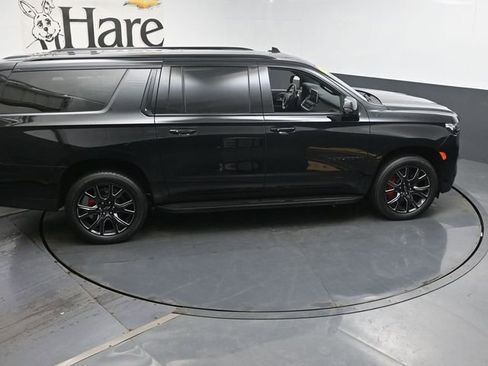 Used 2024 Chevrolet Suburban RST w/ Sport Performance Package AWD/4WD image 40