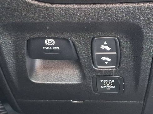 Used 2025 RAM 1500 Big Horn AWD/4WD image 24
