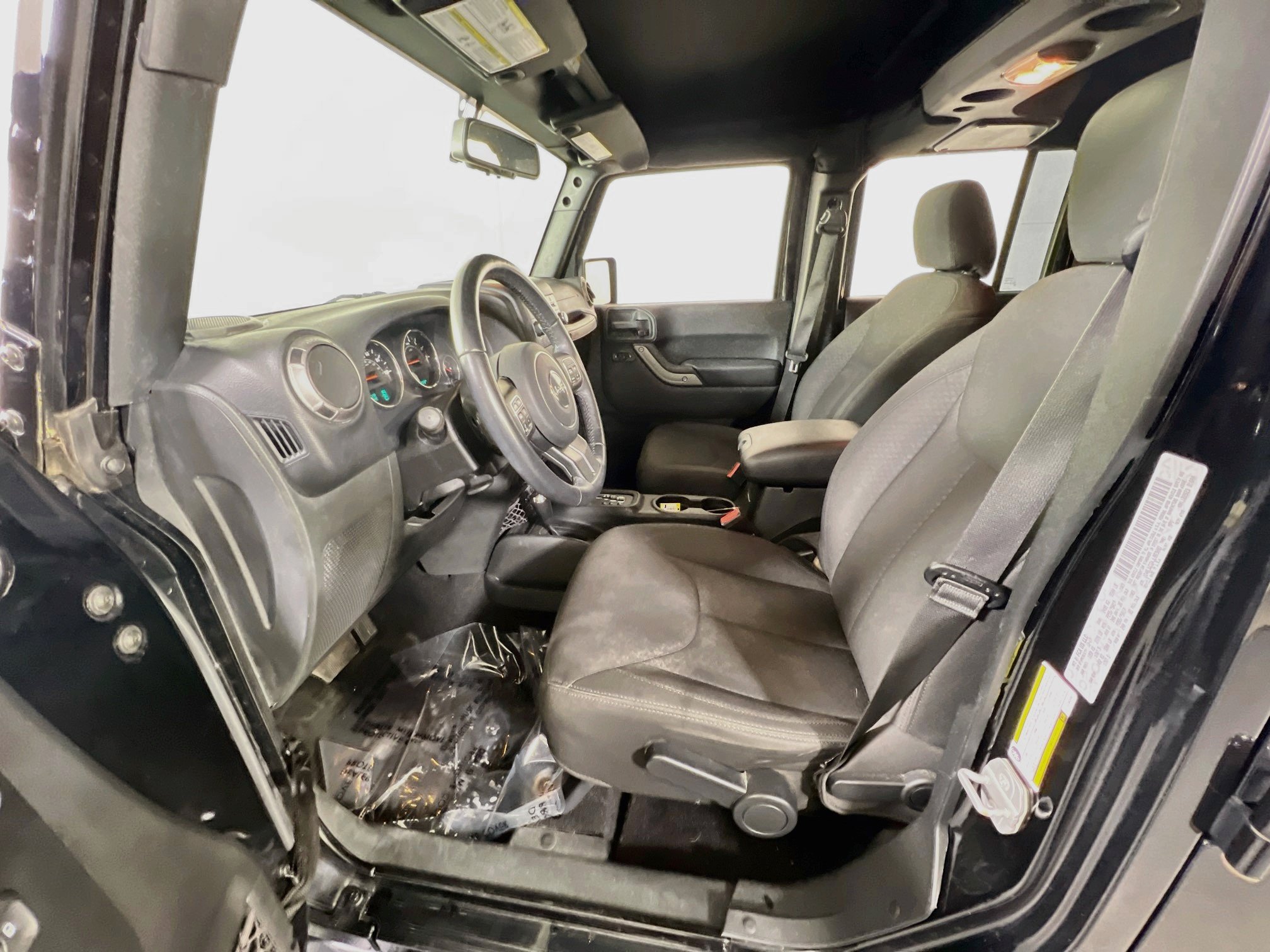 Used 2018 Jeep Wrangler Unlimited Sport S AWD/4WD image 17