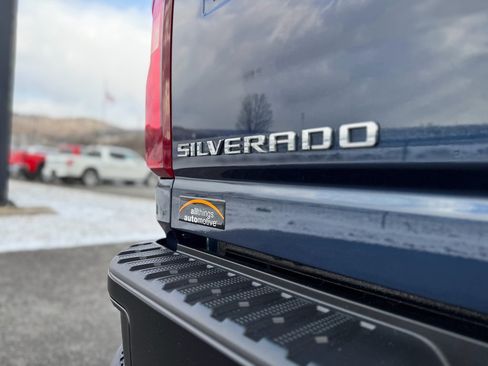 Used 2022 Chevrolet Silverado 3500 W/T w/ Snow Plow Prep/Camper Package image 37