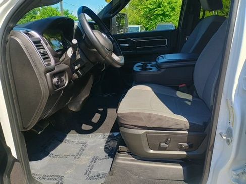 Used 2024 RAM 2500 Big Horn AWD/4WD image 26