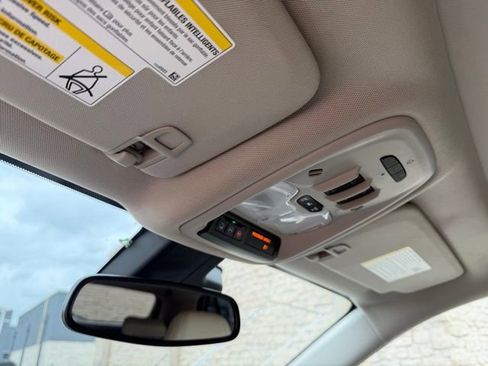 Used 2023 Buick Encore GX Essence w/ Experience Buick Package image 27