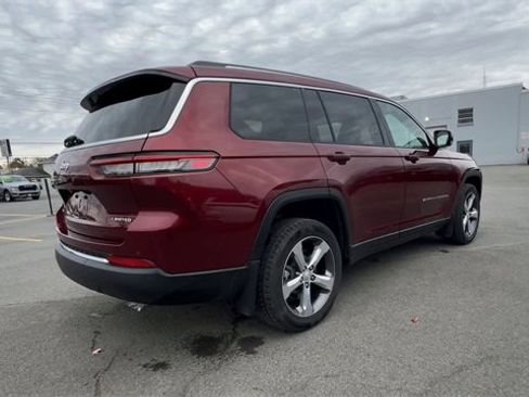 Used 2021 Jeep Grand Cherokee L Limited w/ MOPAR Finishing Package image 8