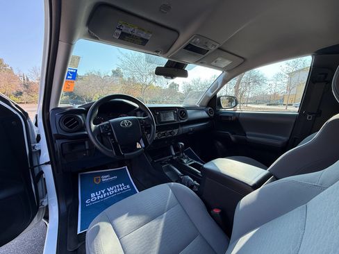 Used 2019 Toyota Tacoma SR RWD image 13