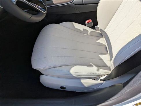 New 2026 Mercedes-Benz E 350 Sedan image 4