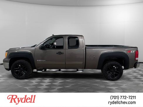 Used 2013 GMC Sierra 1500 SLE w/ Power Tech Package image 2