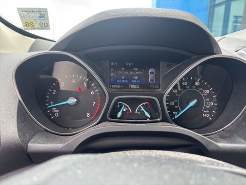 Used 2019 Ford Escape SE FWD image 8