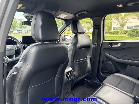 Used 2025 Ford Escape ST-Line FWD image 19
