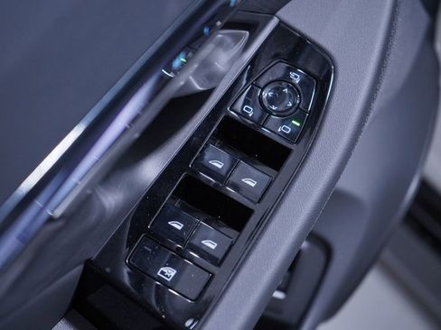 New 2026 BMW i5 eDrive40 w/ M Sport Package RWD image 13