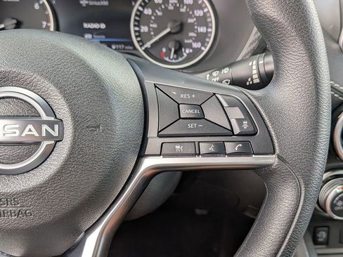 Certified 2025 Nissan Sentra SV FWD image 21