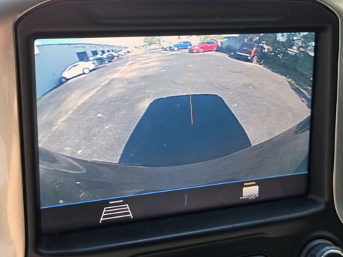 Used 2022 Chevrolet Silverado 1500 LT image 17