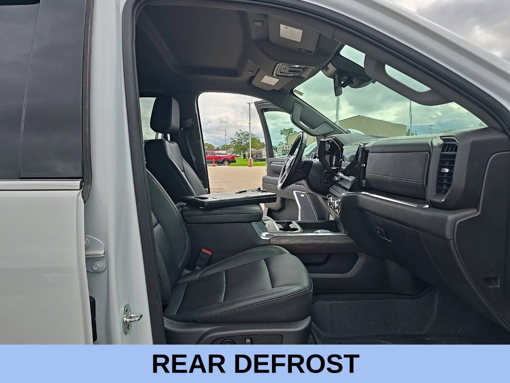 Used 2025 GMC Sierra 2500 SLT w/ SLT Premium Package AWD/4WD image 19